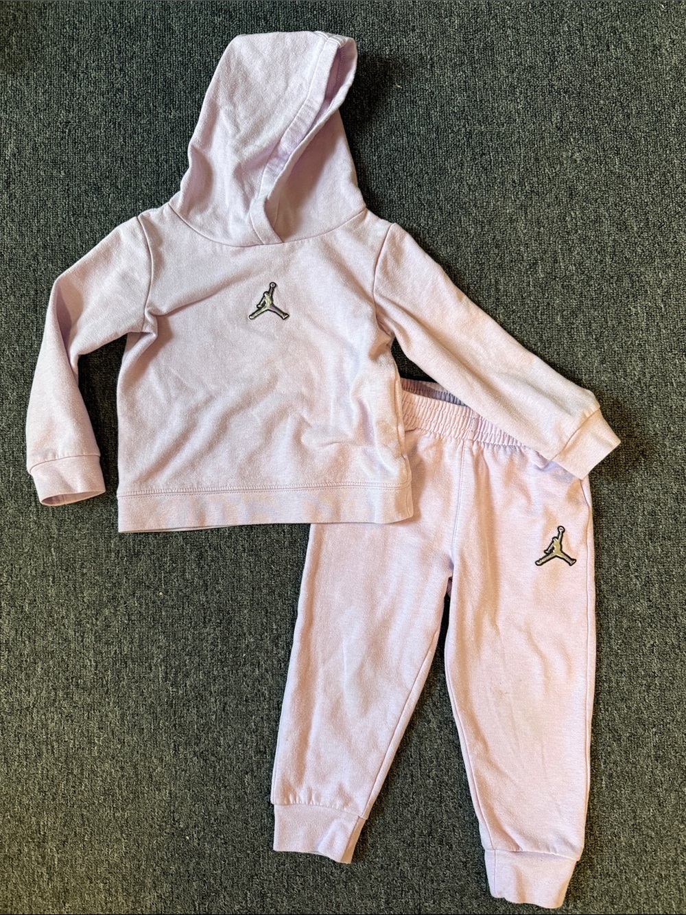 Air Jordan Baby Girls Jumpman Set (Toddler) Purple 24 months